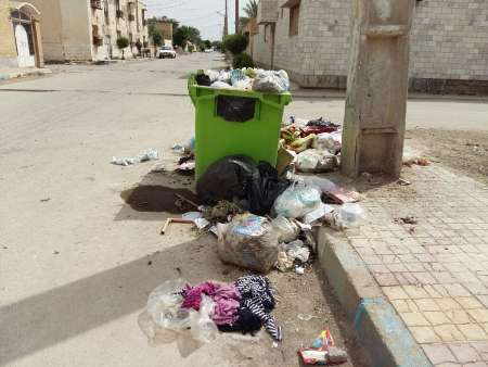 اجراي قانون اعمال جريمه براي پرتاب زباله از خودرو در كلانشهر رشت