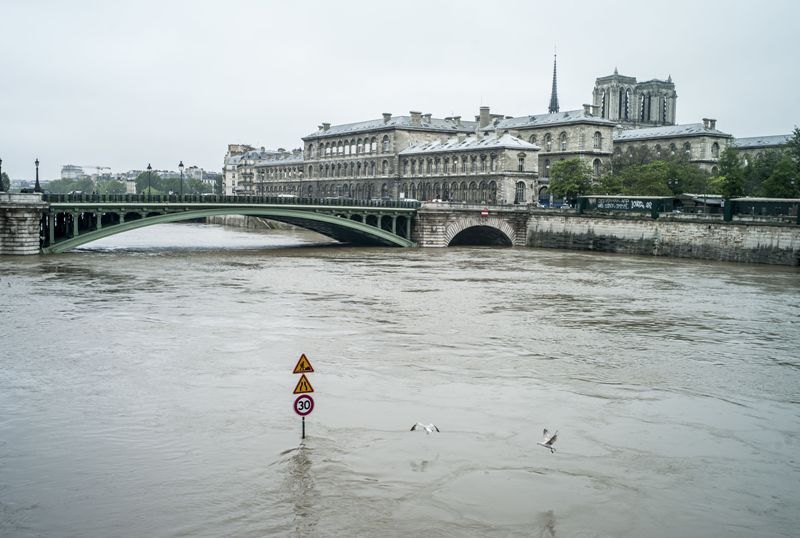 خسارت سیل فرانسه ممكن است از یك میلیارد یورو فراتر رود