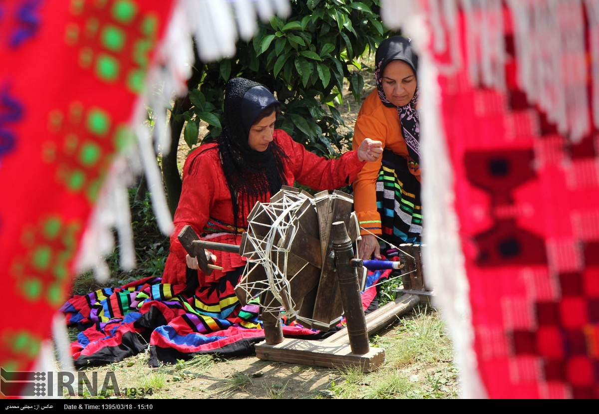 چادرشب بافی زنان قاسم آباد رودسر‎