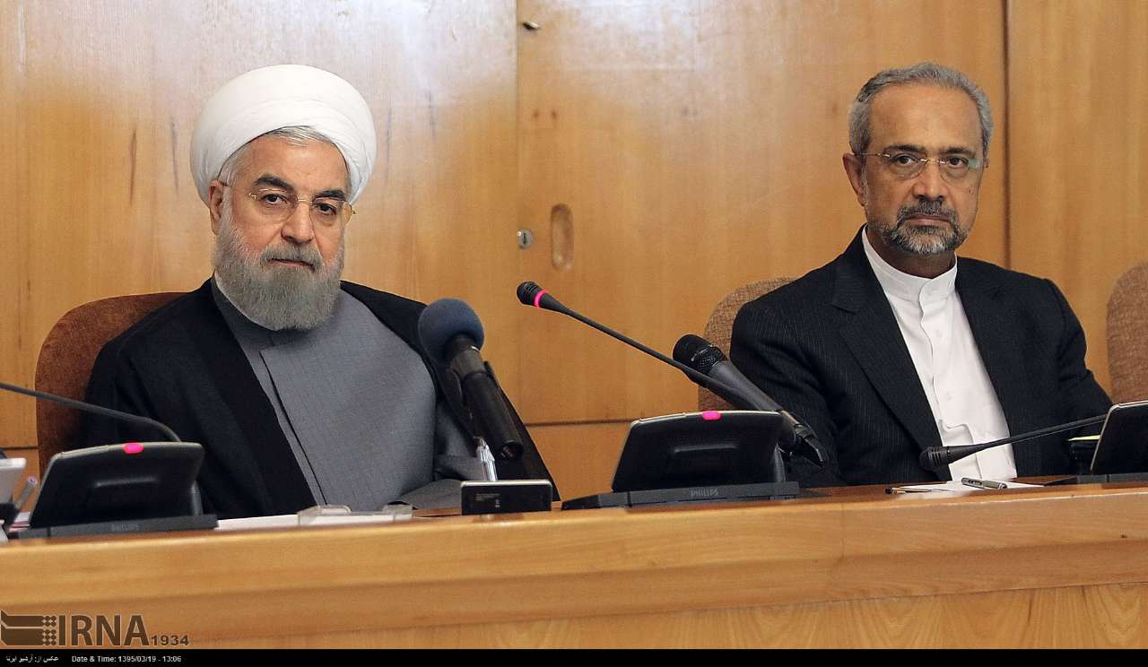 انتقاد روحانی از برخی مواضع در اقتصاد مقاومتی انتقاد روحانی از برخی مواضع در اقتصاد مقاومتی