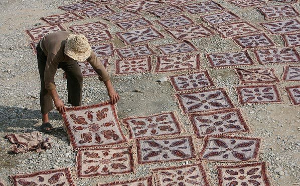 شيوه توليد پارچه قلمكار شهرستان برخوار ثبت ملي مي شود