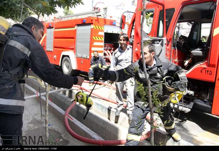 آتش سوزی فروشگاه مواد غذایی در ایلام مهار شد