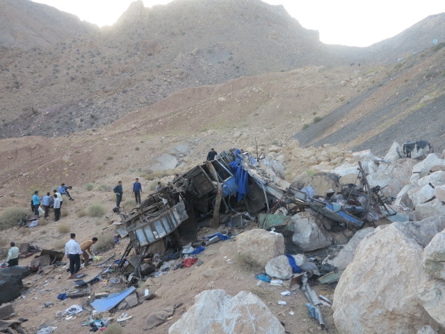 پیام تسلیت فرمانده نیروی زمینی ارتش به خانواده سربازان جان باخته در سانحه جاده ای