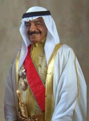 45 سال نخست وزيري در بحرين، قحط الرجال يا نبود دموكراسي