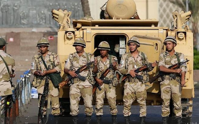 نيروهاي مرزي مصر قاچاق سلاح به منطقه سينا را خنثي كردند
