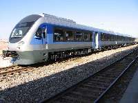قطار شهري نجف آباد به خط دو متروي اصفهان متصل مي شود