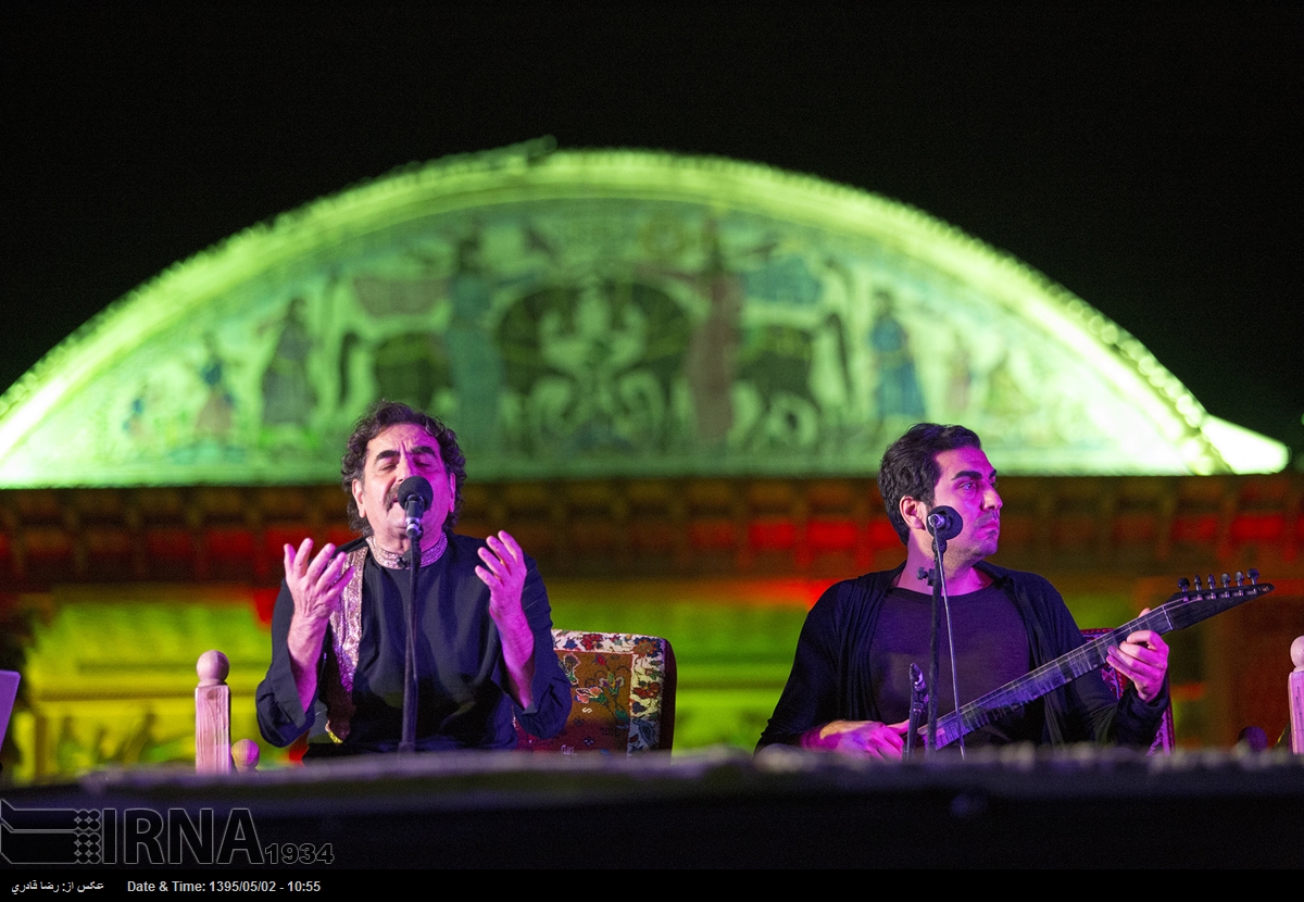 کنسرت شهرام و حافظ ناظری در باغ عفیف آباد شیراز
