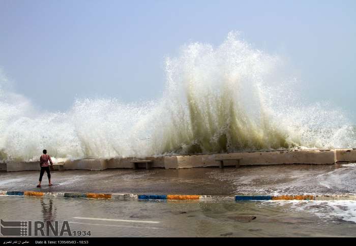 هشدار وزش باد بسیار شدید در جزایر شرقی خلیج فارس/ فعالیت تفریحی در جزایر ممنوع شود