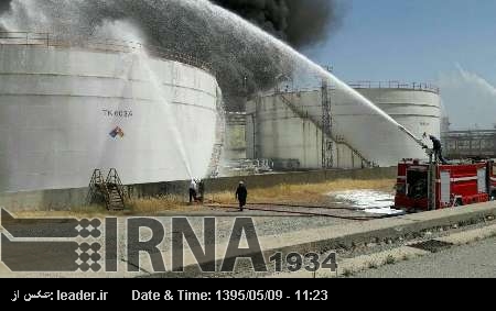 Kirmanşah Bistun petrokimya tesisinde yangın kontrol altına alındı Kirmanşah Bistun petrokimya tesisinde yangın kontrol altına alındı