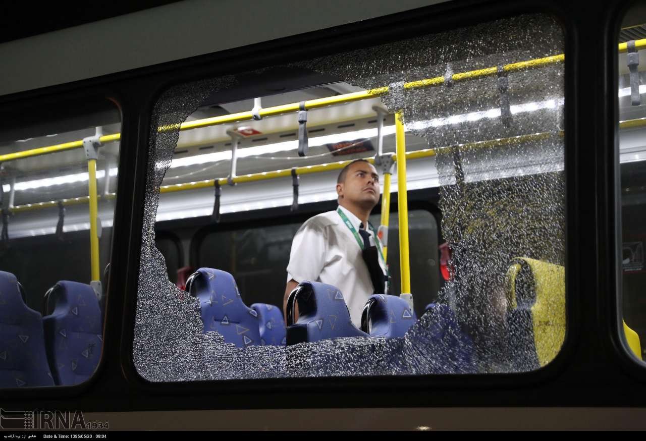 حمله به اتوبوس حامل خبرنگاران در ریو