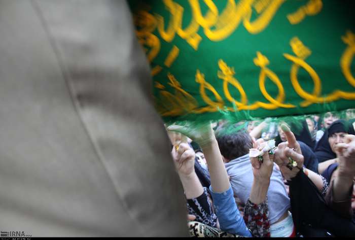 دهه کرامت در ایلام؛ نقاره‌ها می‌نوازند، دل‌ها پر می‌کشند