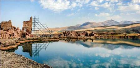 تخت سليمان؛ يادواره اسطوره هاي ايران باستان