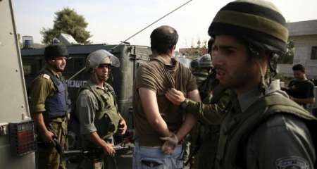 رژیم صهیونیستی 20 فلسطینی را در كرانه باختری اشغالی بازداشت كرد