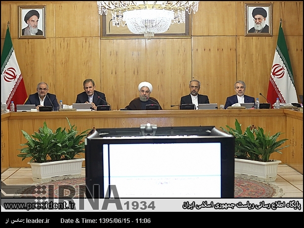 حکومت معاشرے کے مسائل کے حل کو ترجیح دیتی ہے: ایرانی صدر حکومت معاشرے کے مسائل کے حل کو ترجیح دیتی ہے: ایرانی صدر
