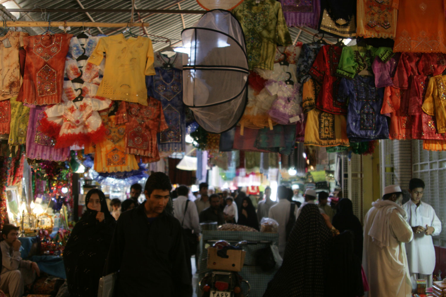 در تكاپوی جشن عید قربان/ احیا سنت حسنه تقسیم شادی ها با محرومان