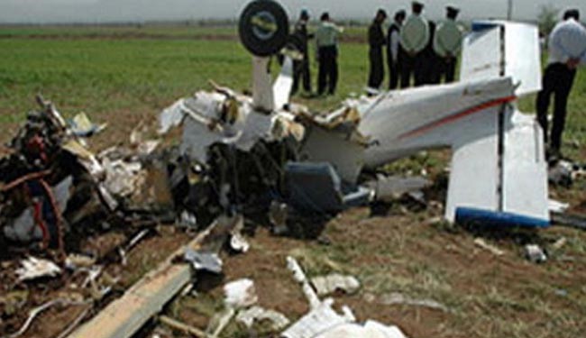 سقوط هواپیمای آموزشی در البرز/ سرنشینان با چتر نجات یافتند