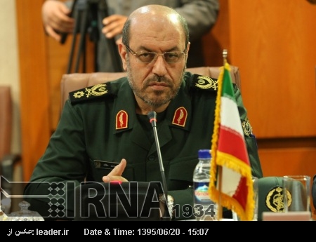 ایران دنیا کو ہمیشہ امن و دوستی کا پیغام دیتا ہے: وزیر دفاع ایران دنیا کو ہمیشہ امن و دوستی کا پیغام دیتا ہے: وزیر دفاع