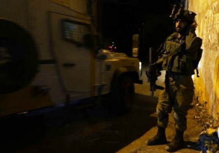 نظامیان صهیونیست 19 فلسطینی را در كرانه باختری بازداشت كردند