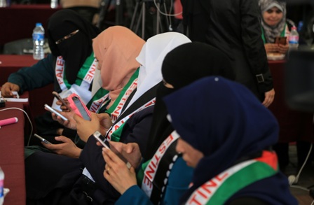 «انتفاضه اينترنتي» جوانان فلسطيني براي حمايت از انتفاضه قدس