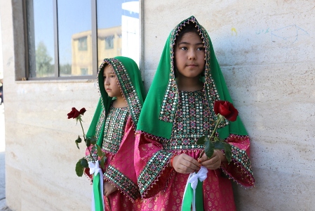 كودكان پنج میلیون نفر اتباع افغان در ایران می توانند تحصیل كنند