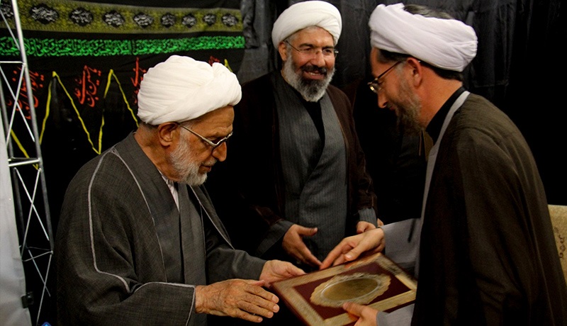 حجت الاسلام ارجمندي مدير جديد حوزه علميه امام خميني (ره) اروميه شد حجت الاسلام ارجمندي مدير جديد حوزه علميه امام خميني (ره) اروميه شد
