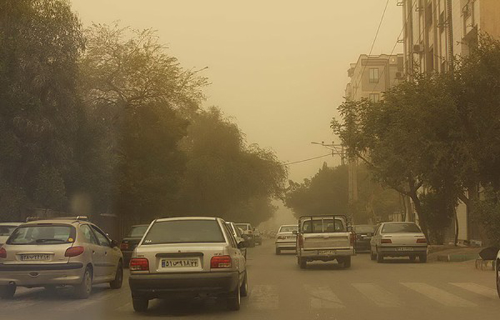 پدیده گرد و خاك مناطق مرزی غرب كشور را در برمی گیرد