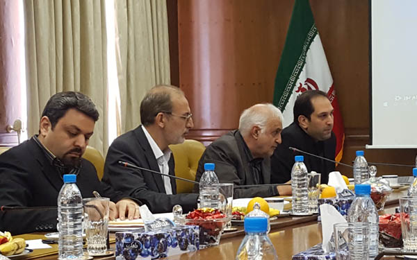 نشست نمایندگان و اعضای كمیسیون های مجلس با رئیسان دانشگاه های كیش