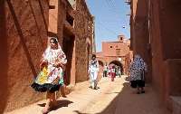 Over 6,000 foreign tourists visit Abyaneh village