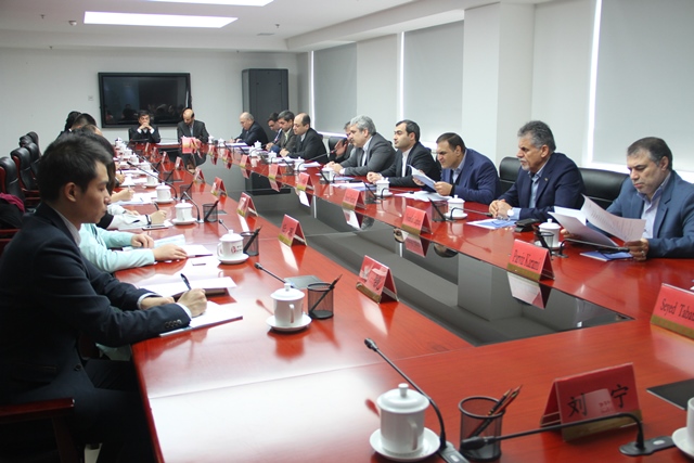 ستاری: تمركز ایران بر اقتصاد دانش بنیان است ستاری: تمركز ایران بر اقتصاد دانش بنیان است
