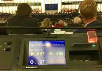 پارلمان اروپا قطعنامه عادی سازی روابط با ایران را تصویب كرد