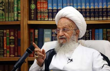 آیت الله مكارم شیرازی: صحیفه سجادیه دریای بیكران معرفت وعرفان است آیت الله مكارم شیرازی: صحیفه سجادیه دریای بیكران معرفت وعرفان است
