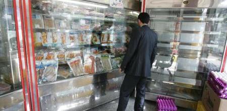 10 تن مواد غذایی غیرقابل مصرف در عنبرآباد امحا شد