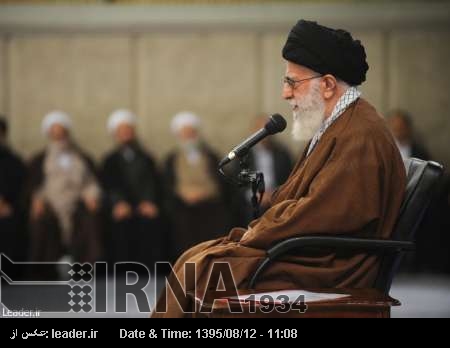 قائد انقلاب اسلامی کی ایرانی طالب علموں کے ساتھ ملاقات قائد انقلاب اسلامی کی ایرانی طالب علموں کے ساتھ ملاقات