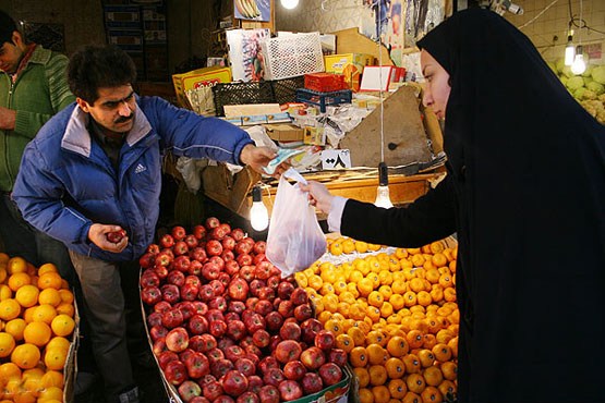 ثبات قیمت میوه در دو هفته اخیر/ قیمت گوجه فرنگی كماكان بالاست