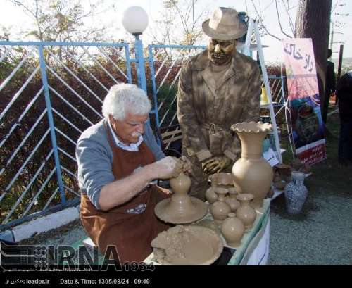 El bazar de artesanía y arte en Tabriz