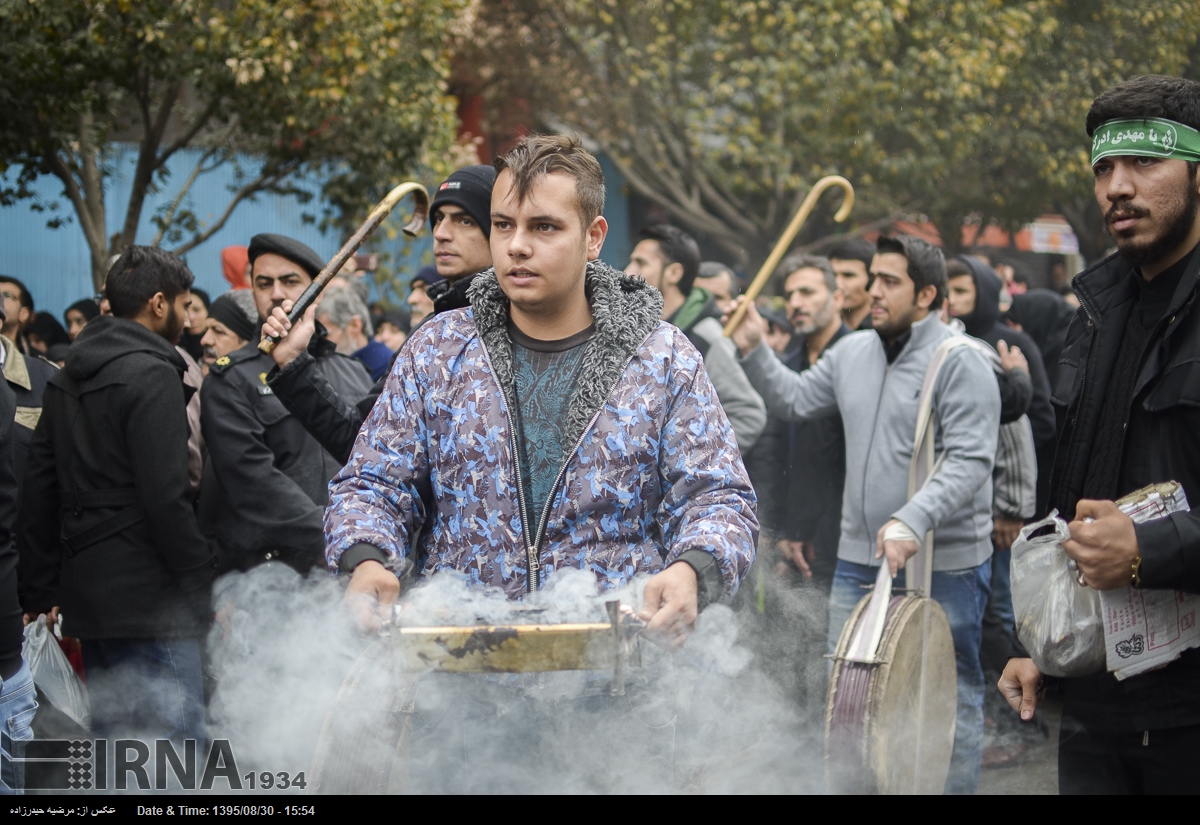پیاده روی جاماندگان از اربعین حسینی در تهران (2)