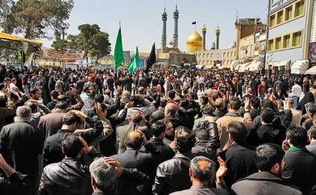 قم درسالروز شهادت حضرت علي بن موسي الرضا(ع) به سوگ نشست