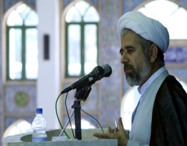 خطيب جمعه كرمان: شبكه هاي ماهواره اي و اجتماعي وحدت مسلمانان را نشانه گرفته اند خطيب جمعه كرمان: شبكه هاي ماهواره اي و اجتماعي وحدت مسلمانان را نشانه گرفته اند