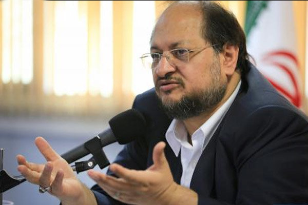 شریعتمداری: نیت خوانی امور كشور را قفل می كند/ لزوم كمك بخش خصوصی برای نجات اقتصاد شریعتمداری: نیت خوانی امور كشور را قفل می كند/ لزوم كمك بخش خصوصی برای نجات اقتصاد