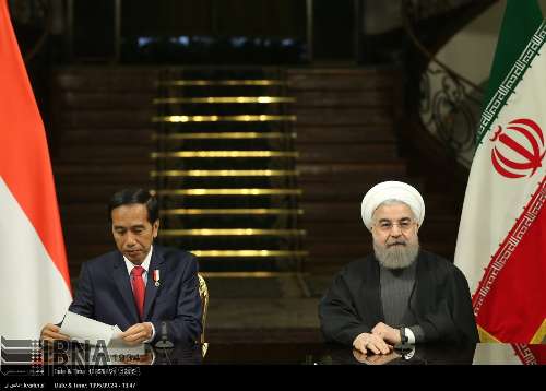 ايران ، انڈونيشيا کا باہمي تعاون خطے اور اسلامي دنيا کيلئے فائدہ مند ہوگا: ايراني صدر
