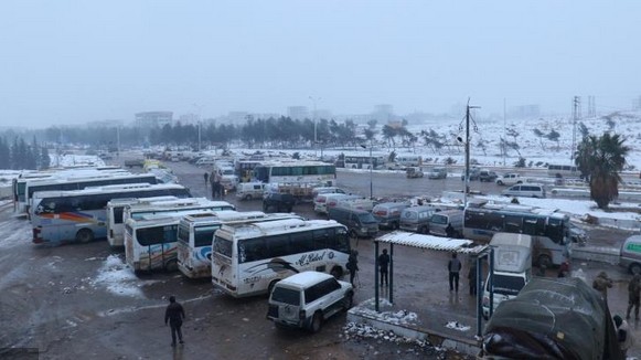 سرمای شدید خروج تروریست ها از شهر حلب را به تاخیر انداخت