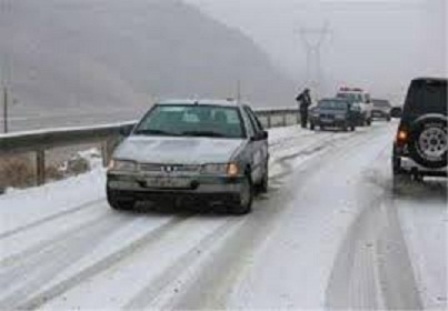 تردد در گردنه چری كوهرنگ با زنجیر چرخ امكان پذیر است