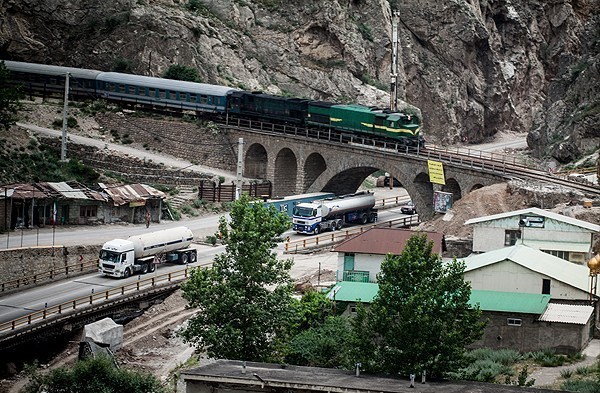 حركت قطارهای مسافری محور شمال بدون تعلل انجام می شود