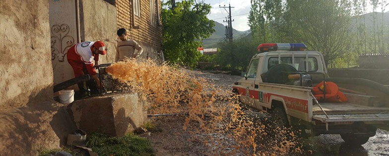 امدادرساني به 27 حادثه ديده آبگرفتگي در روستايي در شهرستان خواف