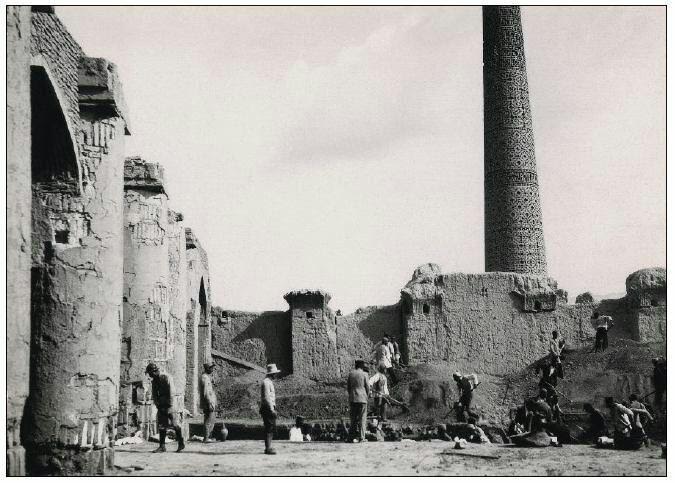 بازديد از مسجد تاريخانه دامغان امروز رايگان است بازديد از مسجد تاريخانه دامغان امروز رايگان است