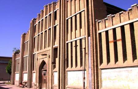 ساختمان ریسباف برای تبدیل به موزه بزرگ اصفهان در اختیار راه و شهرسازی قرار گرفت