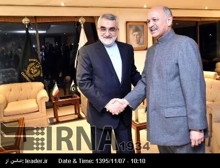 Brucerdi: İran-Pakistan kardeşçe ilişkileri zayıflatılamaz Brucerdi: İran-Pakistan kardeşçe ilişkileri zayıflatılamaz