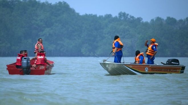 شمار كشته شدگان قایق غرق شده اندونزی به 24 نفر رسید