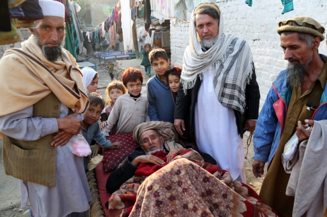 سازمان بين المللي مهاجرت: بيش از 240 هزار افغان فاقد مدرك اقامت از پاكستان به افغانستان بازگشته اند