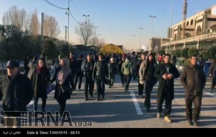 حضور مردم در مصلی تهران برای تشییع شهدای آتش نشان